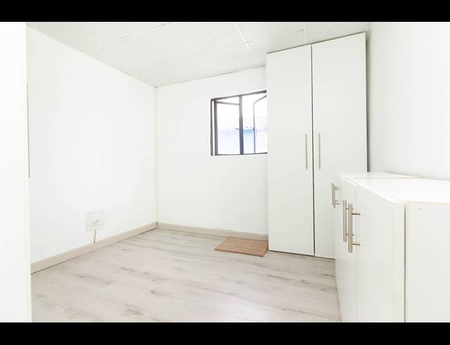 3 BEDROOM HOUSE FOR SALE IN MONTFORD